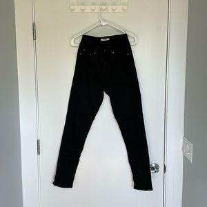 Levi Skinny 27